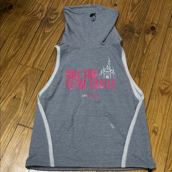 Disney Tops - Run Disney “Race you to the castle” Champion Sleeveless Sweatshirt size small